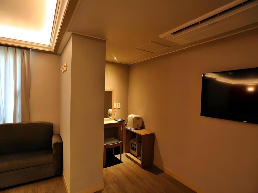 Jeju Sejong Hotel Exterior photo